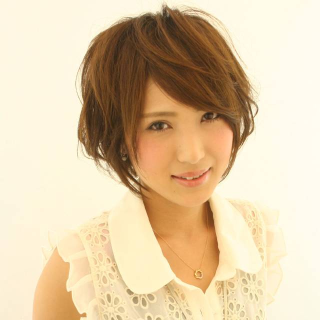ボブヘアスタイル  畑田萌 ダークトーン セミウェット ラフ くせ毛風 外国人風 ナチュラル 中目黒 代官山 roma