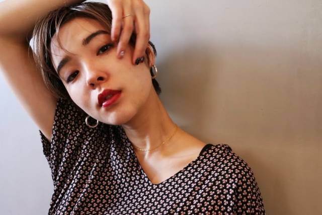 ミディアムヘアスタイル  people