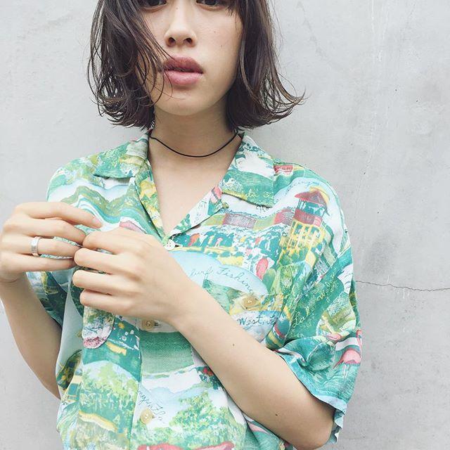 ボブヘアスタイル  KHAKI