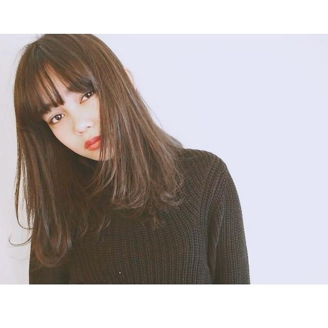 ミディアムヘアスタイル  磯田基徳 ダークトーン ナチュラル ラフ アッシュ シースルーバング 透明感 渋谷 salon dakota