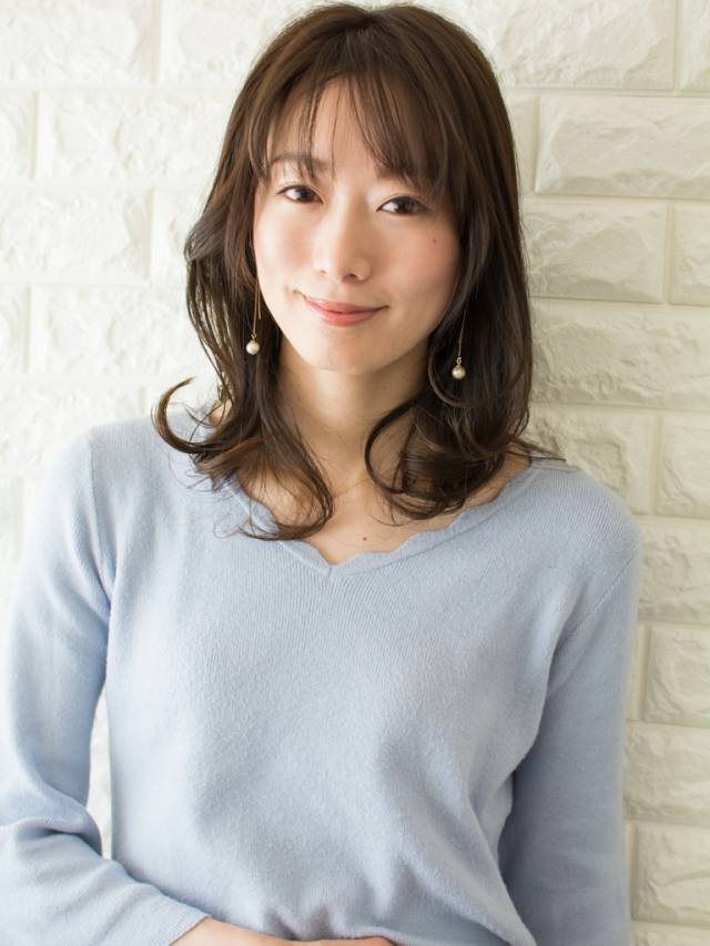 セミロングヘアスタイル  noine 札幌 大通リ ノイン ファッション ピアス 撮影 モデル