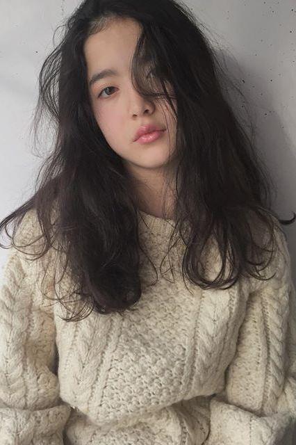 ロングヘアスタイル  CORRER