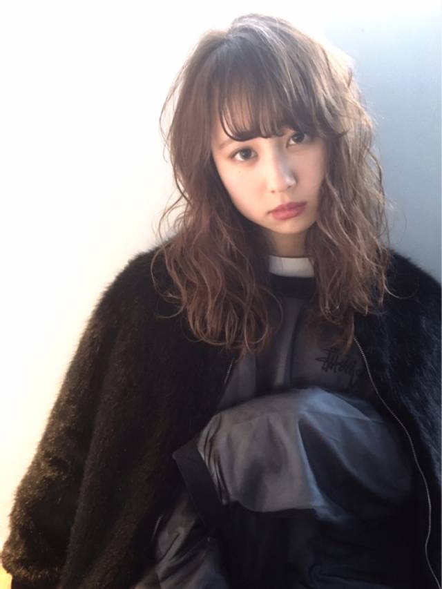 ボブヘアスタイル  鈴木茜 ショートボブ 無造作 くせ毛風 ナチュラル アンニュイ 外国人風 透明感 中目黒 代官山 Chloé roma