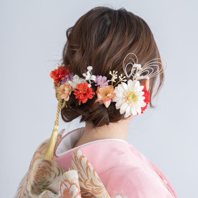 ヘアアレンジヘアスタイル  ヘアーサロン　Loufreasy（ラフリジー） 成人式 振袖 前撮り ヘアセット 着物 着物アレンジ 和装 和装アレンジ 和装ヘア 卒業式 袴 ロングアレンジ ミディアムアレンジ ミディアムヘアアレンジ ロングヘアアレンジ 結婚式 ダウンアレンジ