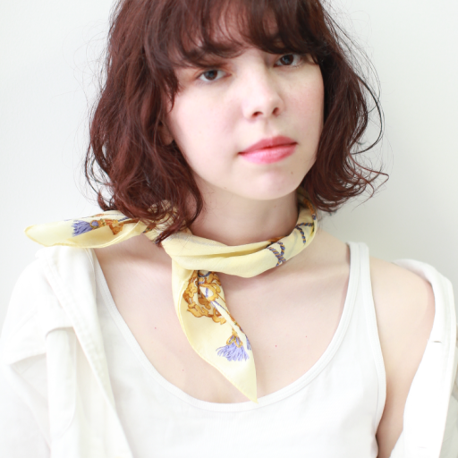 ボブヘアスタイル  FELICITA ひばりヶ丘 FELICITA ひばりヶ丘 ボブ ニュアンスボブ ニュアンス アンニュイ アンニュイボブ うざバング オレンジ オレンジカラー 白シャツ スカーフ 波ウエーブ オレンジリップ