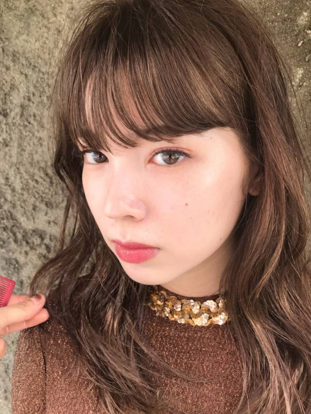 ロングヘアスタイル  朝妻 里美 くせ毛風 外国人風 透明感 ナチュラル 表参道 センターパート NORA Journey
