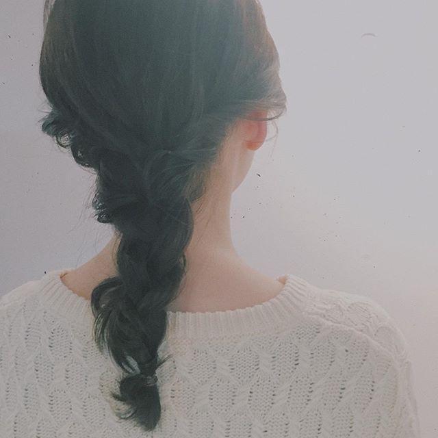 ショートヘアスタイル  無造作 ラフ 耳かけ アンニュイ 外国人風 透明感 アッシュ ショートバンク ショート