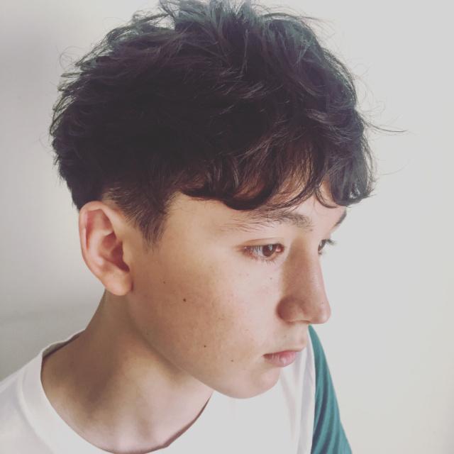 ミディアムヘアスタイル  Michel フレンチウェーブ くせ毛風パーマ マッシュバング マッシュウルフ レイヤーミディ 顔周りレイヤー