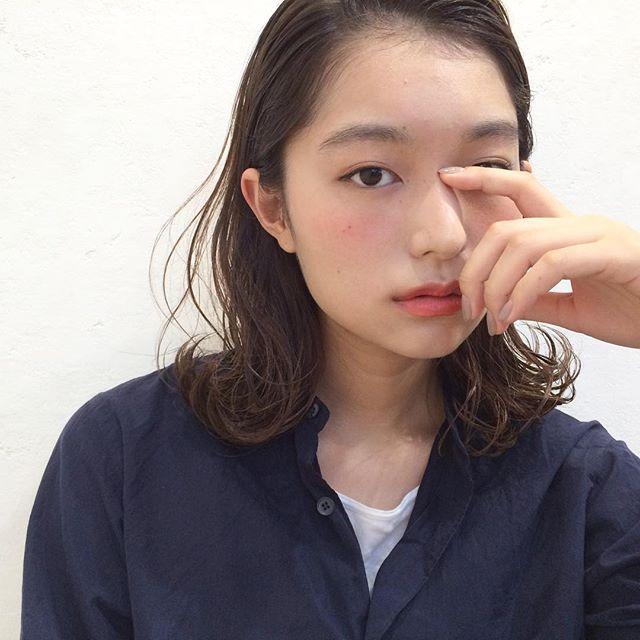 ミディアムヘアスタイル  Hygge