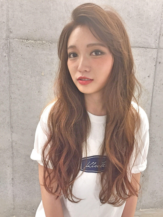 ロングヘアスタイル  外国人風 ラフ アンニュイ 透明感 アッシュ