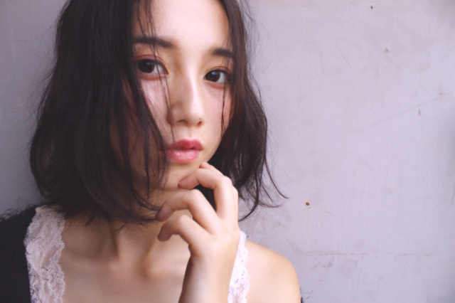 セミロングヘアスタイル  Garland