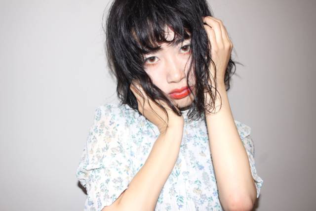 ミディアムヘアスタイル  carlm 無造作 黒髪 ラフ アンニュイ アッシュ アレンジ minastyle 今泉美容室 福岡美容室 透明感 メイク