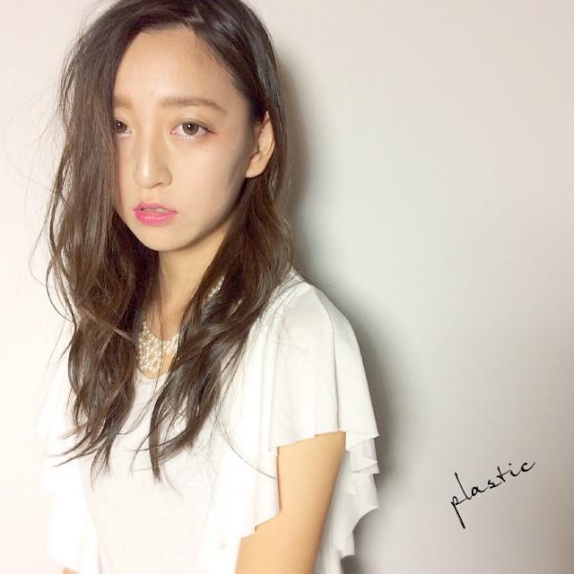 ショートヘアスタイル  YUJI ヘルシーショート ボーイッシュ 黒髪 ゴールドピン 静岡 葵区