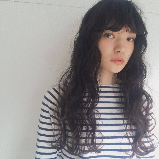 ボブヘアスタイル  ウェーブ ピンク エッジ カラー NYLON