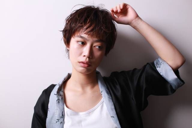 ボブヘアスタイル  CORNER ホワイトブリーチ ショートボブ ブリーチ ボブ