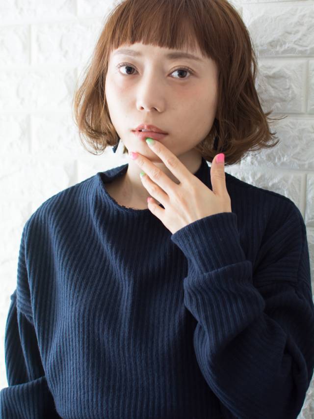 ボブヘアスタイル  YUJI ワンレンボブ 耳かけ ダークトーン 黒髪 水原希子 静岡 葵区