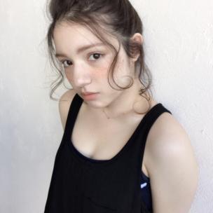 ナチュラルなのに、色っぽい♡自分で作る簡単ヘアアレンジ6選