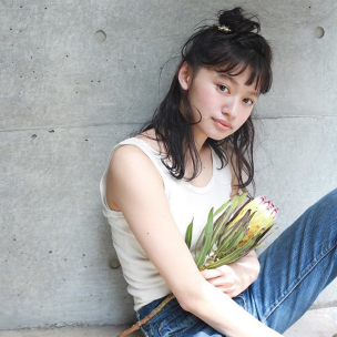モテる女は「雨の日」だってカワイイんです。雨に負けない簡単ヘアアレンジ。
