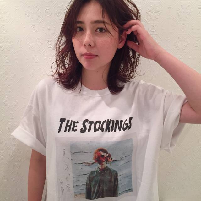 ボブヘアスタイル  Liike 無造作 外国人風 ラフ 耳かけ 外ハネ アンニュイ 透明感 カラー モテ 好感度 簡単スタイリング くせ毛風