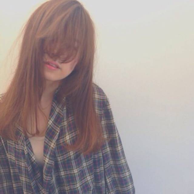 メンズのベリーショートヘアスタイル  無造作 メンノン風 モテ ダークトーン くせ毛風 ラフ 髪セット 好感度 簡単スタイリング