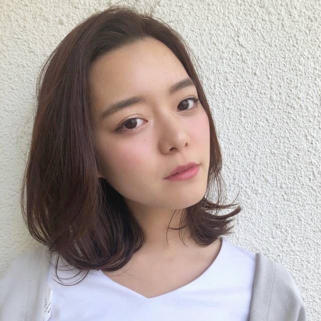 ミディアムヘアスタイル  HOULe 透明感カラー 透明感 ラベンダーカラー ベージュカラー クリアベージュ