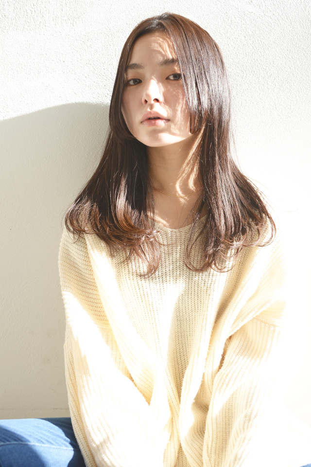 ショートヘアスタイル  ROVER 黒髪 ラフ 耳かけ 大人かわいい 透明感 抜け感 ナチュラル 簡単スタイリング ショートボブ 似合わせ ラフショート 色っぽロブ 簡単アレンジ