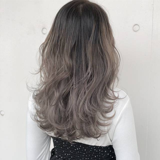 ロングヘアスタイル  磯田基徳 外国人風 ウェット ナチュラル ラフ ハイライト 渋谷 salon dakota
