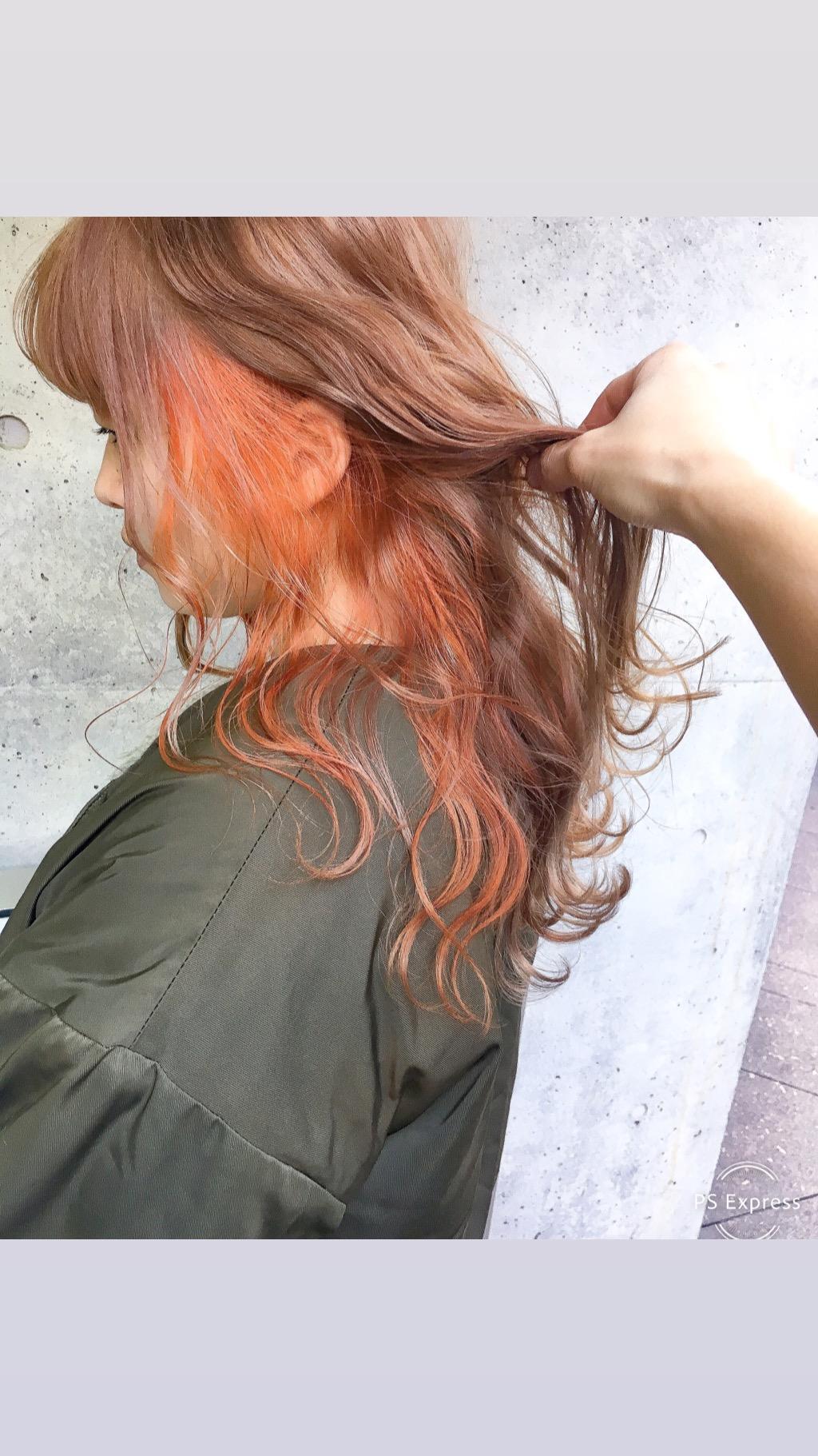 ロングヘアスタイル  blue faces インナーカラー ハイライト オレンジカラー インナーカラーオレンジ