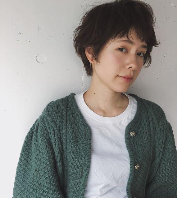 ショートヘアスタイル  people