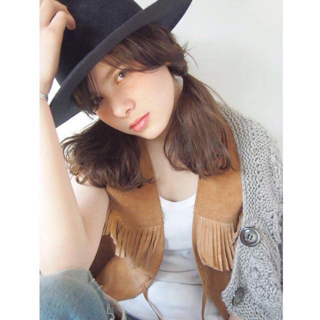 セミロングヘアスタイル  LOAVE AOYAMA