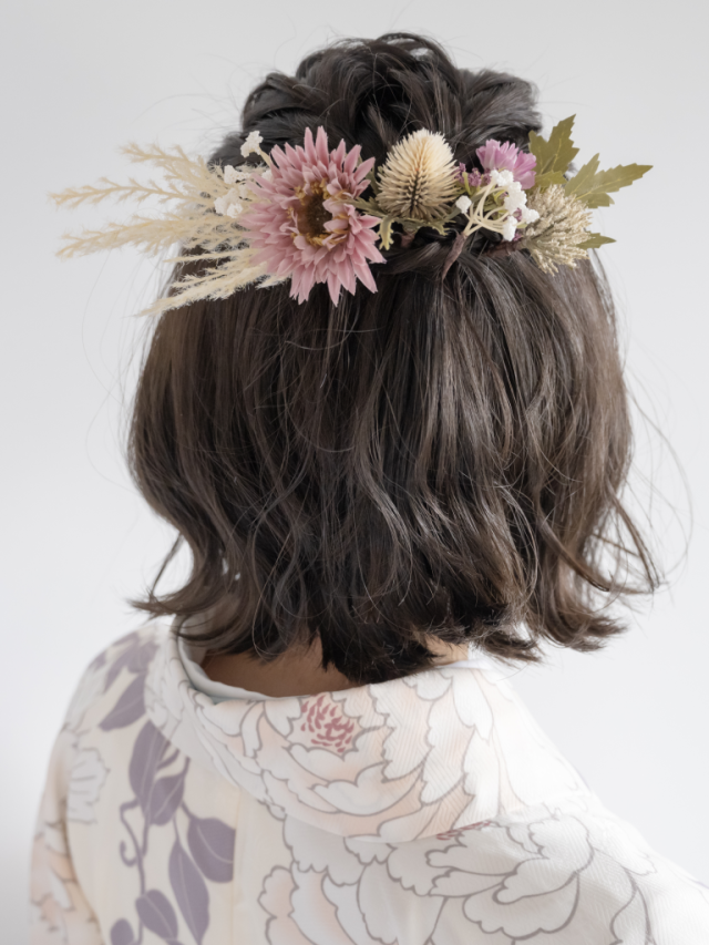 ヘアアレンジヘアスタイル  ヘアーサロン　Loufreasy（ラフリジー） ボブ ショートボブ ボブアレンジ 切りっぱなしボブ 外はねボブ 外ハネボブ 黒髪ボブ ヘアアレンジ ヘアセット 袴 卒業式 成人式 振袖 和装アレンジ 和装ヘア 和装 外はね