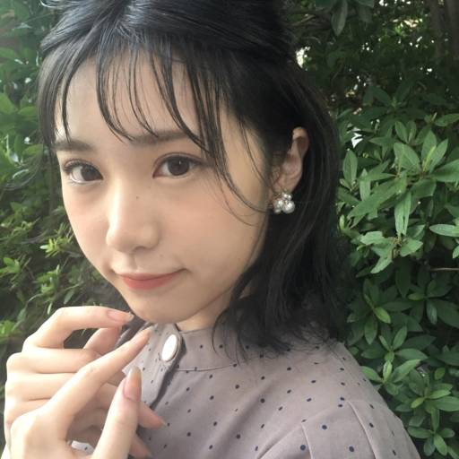 ミディアムヘアスタイル  ストレート ストレートヘア ストレートパーマ 縮毛矯正 ナチュラル 簡単スタイリング 艶ミディー ヘルシー ヘルシーミディ ベージュ ブラウン PLACE IN THE SUN