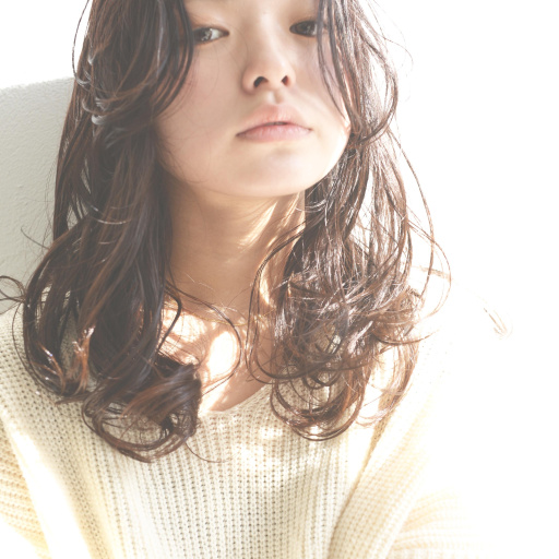 セミロングヘアスタイル  ルーズ 抜け感 ラフ 外国人風 vicca 'ekolu