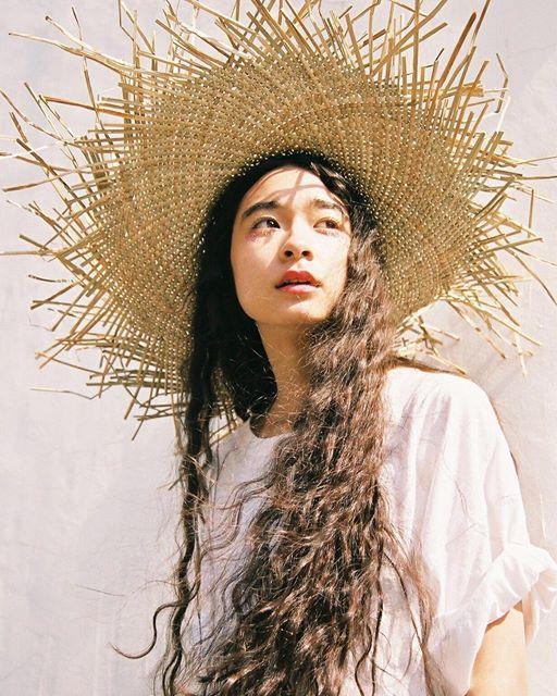 ロングヘアスタイル  LAURUN