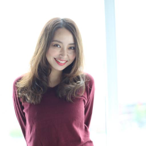 ロングヘアスタイル  LAURUN