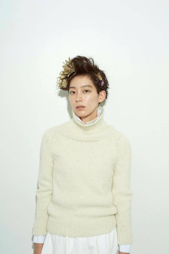 ミディアムヘアスタイル  江森篤史 ダークトーン 黒髪 ショートバング 眉上バング 外ハネ カジュアル おフェロ ほてりチーク 表参道 原宿 assort