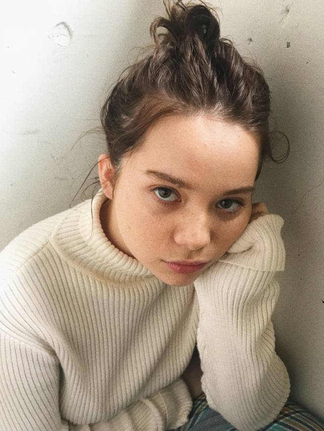 セミロングヘアスタイル