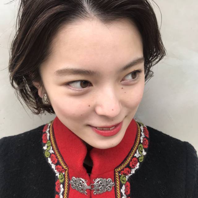 ヘアアレンジヘアスタイル  KHAKI