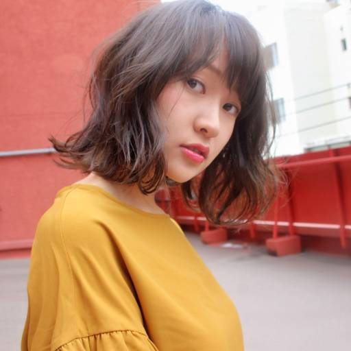 ミディアムヘアスタイル  carlm うざバング シースルーバング 無造作 ラフ 外ハネ アンニュイ 透明感 minastyle 福岡美容室 今泉美容室 メイク ゴールドピン 外国人風