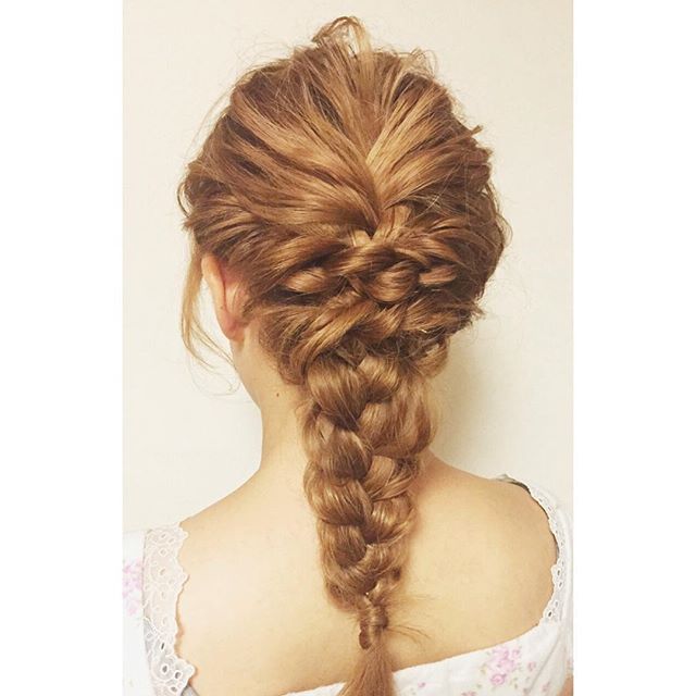 ヘアアレンジヘアスタイル  ナチュラル 編みこみ パーティーアレンジ ルーズ モテ 福島 白河 郡山 齊藤史和