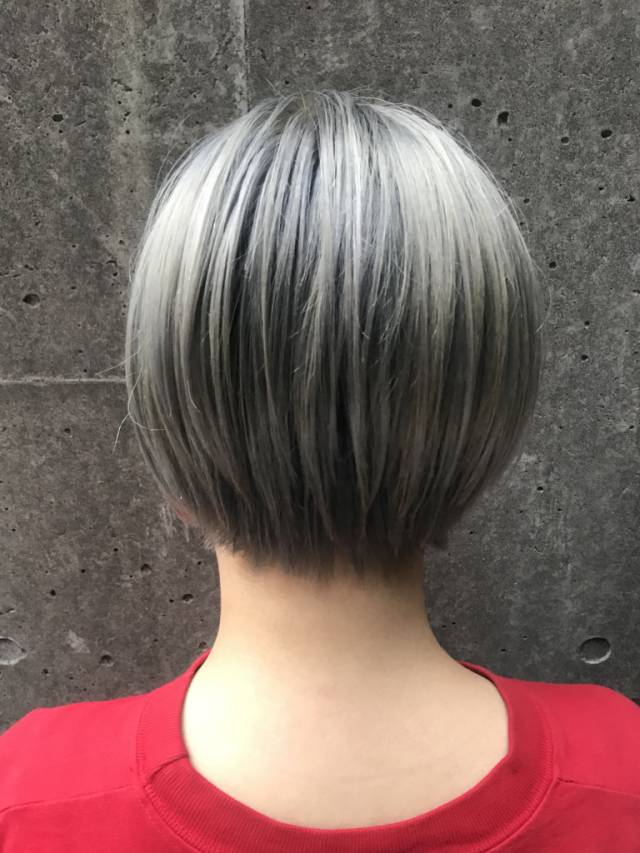 ショートヘアスタイル  CORNER 外国人風 アッシュ グレージュ ボブ ショート ショートボブ