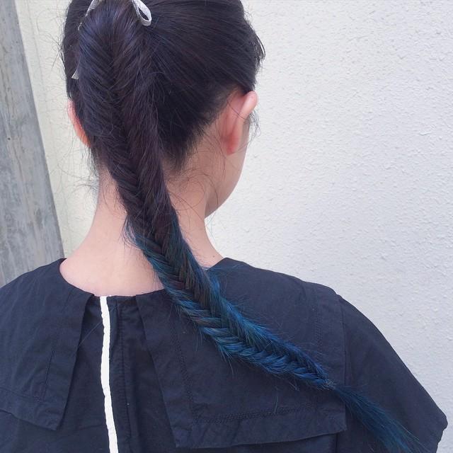 ヘアアレンジヘアスタイル  渡部賢治 パーティーアレンジ ほつれ ラフ 赤リップ 緑川さくら 立川 BURNEY FIELDS