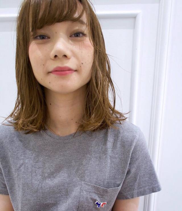 ボブヘアスタイル  畑田萌 ショートバング 眉上バング 外はね セミウェット ナチュラル 中目黒 代官山 roma