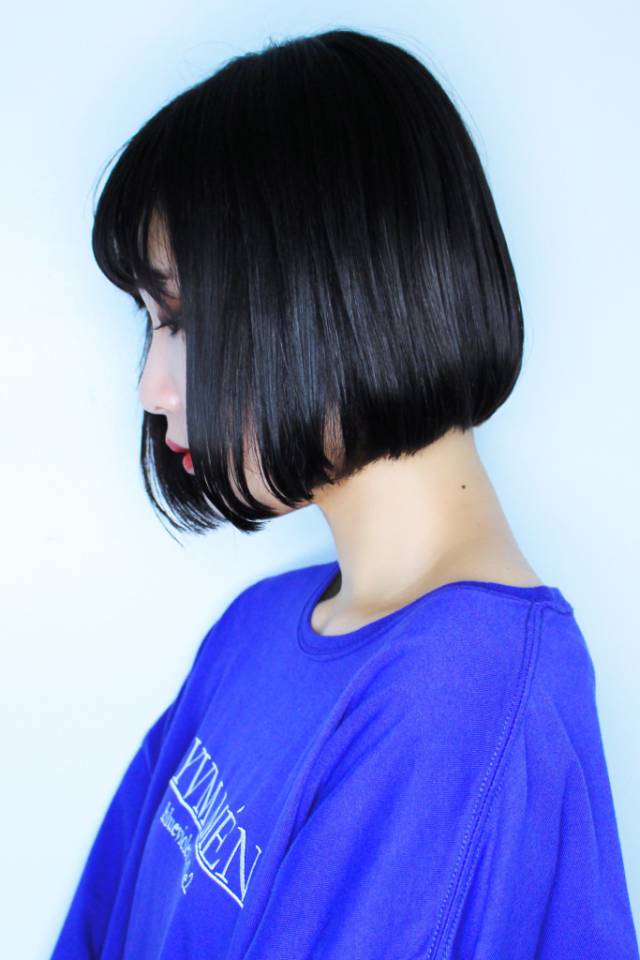 ボブヘアスタイル  Lounge by morio 黒髪 ワンレンボブ 前下がりボブ 池袋美容室 池袋美容院 ショートカット ショートヘア ショートボブ似合わせ 佐野元気 イメチェン ばっさり YouTube 大人かわいい ボブ 動くヘアカタ 似合わせカット ヘアスタイル