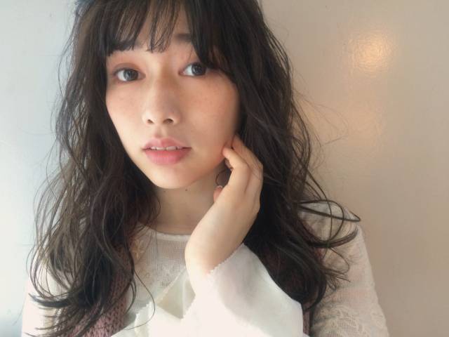 ボブヘアスタイル  ボブ ショートボブ 切りっぱなしボブ 大人ボブ 外ハネボブ ハイライト パーマ