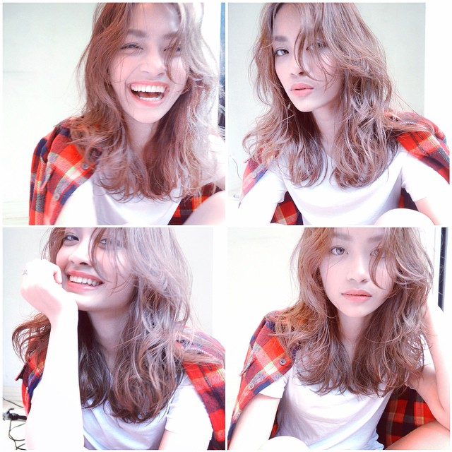 セミロングヘアスタイル  山崎浩 無造作 ラフ ヘルシー センターパート カジュアル 白T チェックシャツ 立川