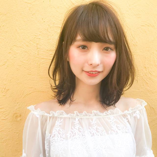ボブヘアスタイル  鈴木茜 ショートバング 眉上バング ダークトーン 黒髪 くせ毛風 中目黒 代官山 バンダナ roma