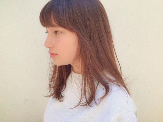 ショートヘアスタイル  ナチュラル ショート ショートヘア ウェットショート 艶ショート ふんわりショート ななめ前髪 ベリーショート アッシュ 透け感ショート ショートレイヤー ベージュカラー 艶カラー 春カラー REGILO