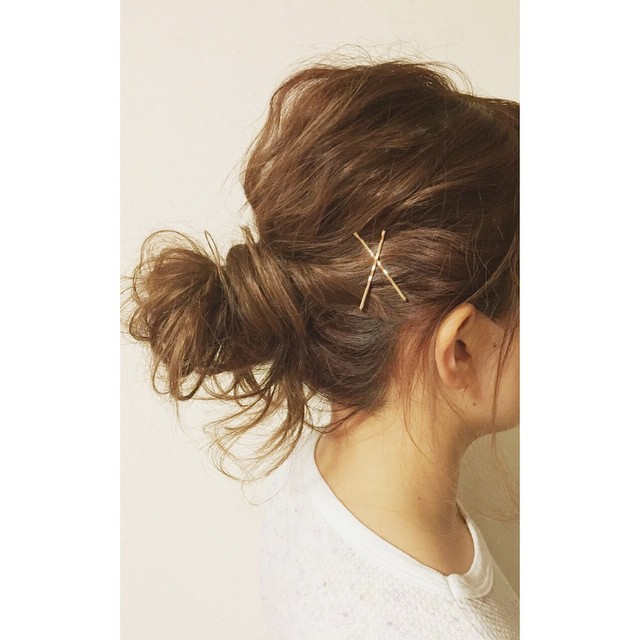 ヘアアレンジヘアスタイル  ゴールドピン シンプルアレンジ 簡単アレンジ 福島 郡山 白河 齊藤史和