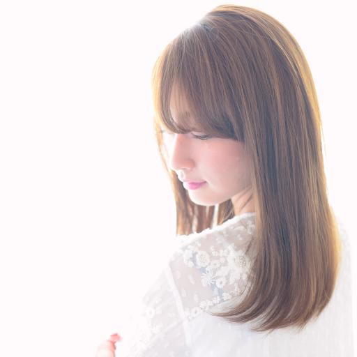 ロングヘアスタイル  ヘアーサロン　Loufreasy ストレート ナチュラルストレート ストレートヘア ストレートパーマ 縮毛矯正 髪質改善 髪質改善ストレート イルミナ イルミナカラー 透明感 アッシュ ナチュラル